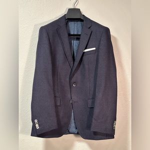 Boss 38R Navy 100% Wool Sport Coat With Built In Pocket Square